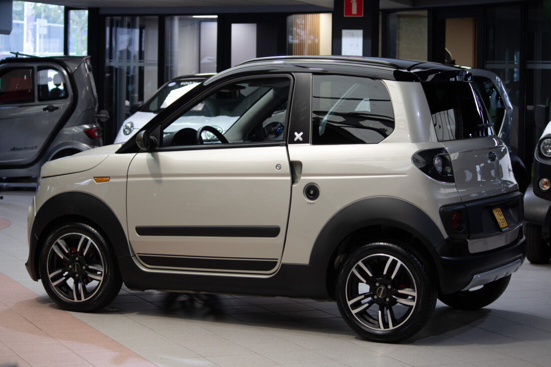 Microcar M Go 6 X Dci 2021 Brommobiel Occasion Desert Grey