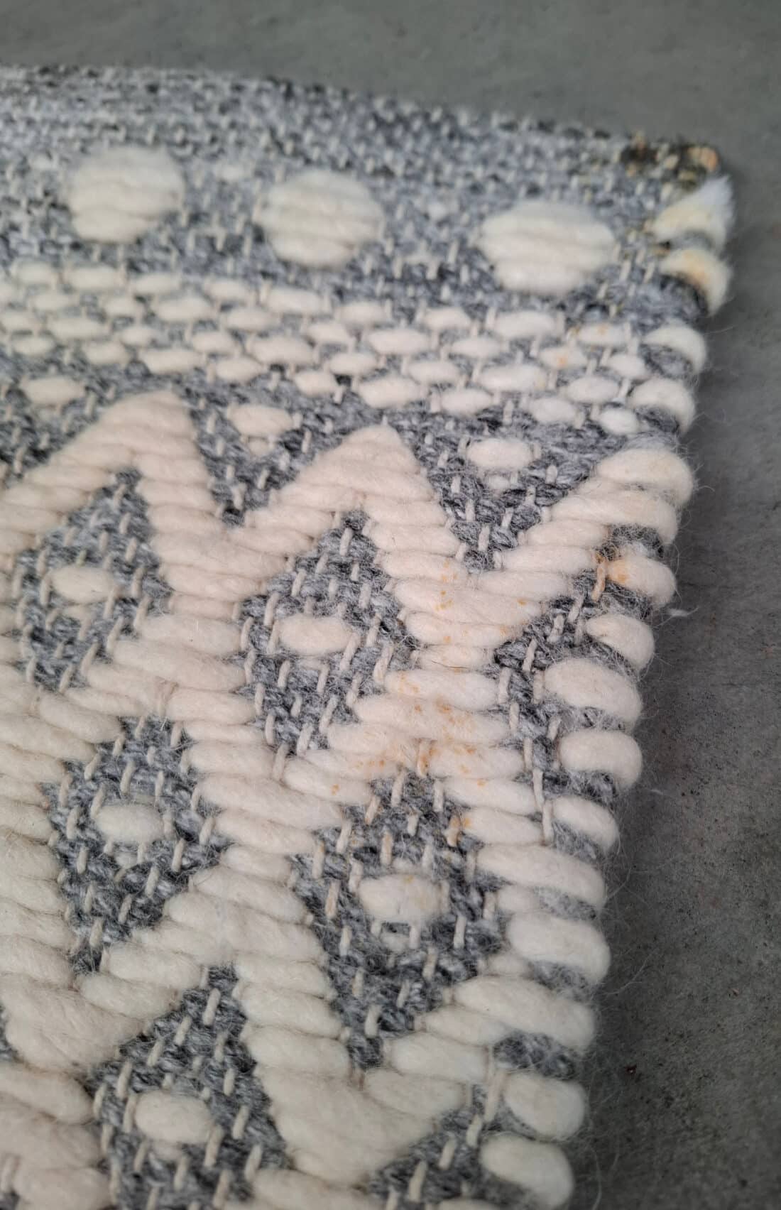 Karpet Saint Ivory Showmodel