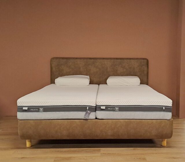 Showmodel 8211 Bedmodel Arc Tempur