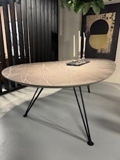 Showroommodel Eetkamertafel Cloudy