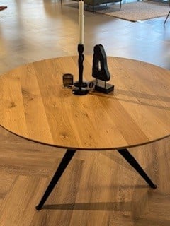 Showroommodel Eettafel Lauri