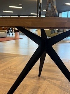 Showroommodel Eettafel Lauri