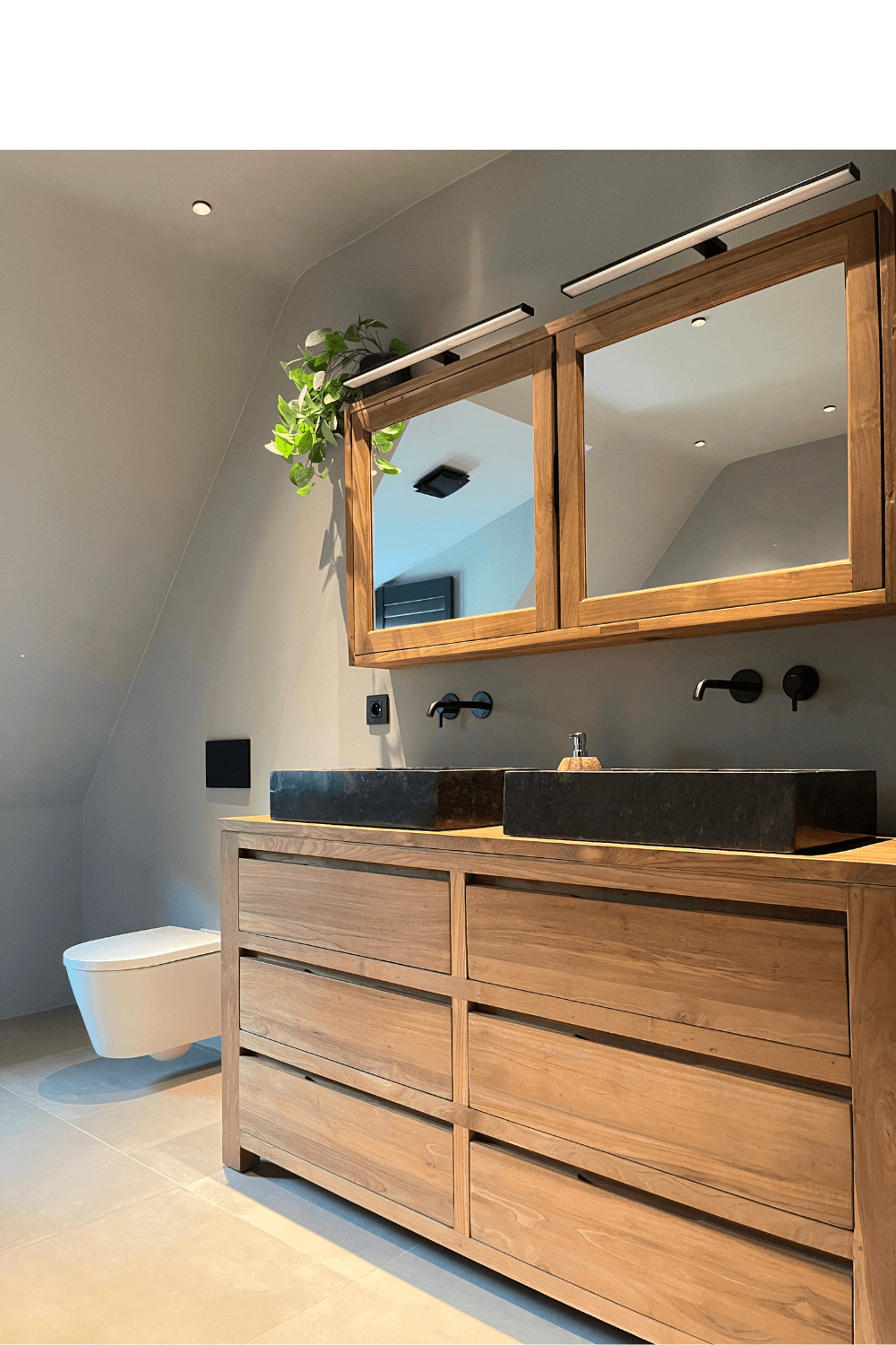 Teak houten badkamermeubel met lades