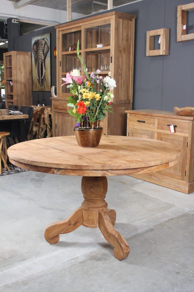 landelijke ronde eettafel 130 cm met kloosterpoot