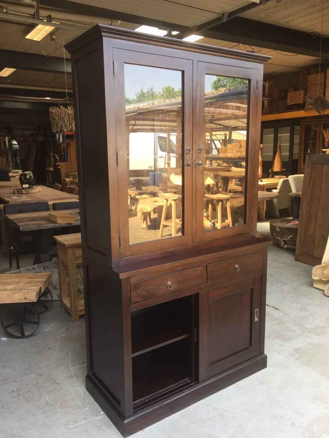 Koloniale vitrinekast 120 cm