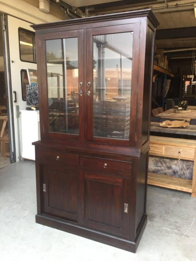 koloniale vitrinekast 120