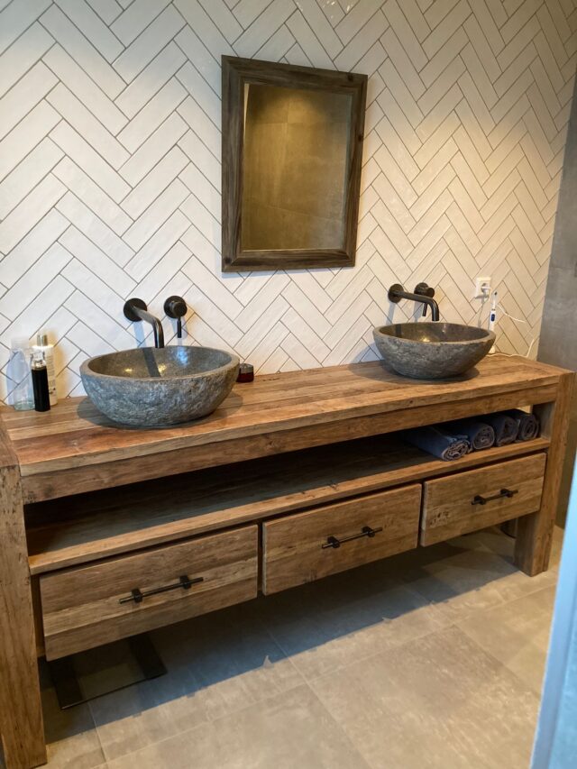 Teak houten badkamermeubel stoer open met lades 180 cm