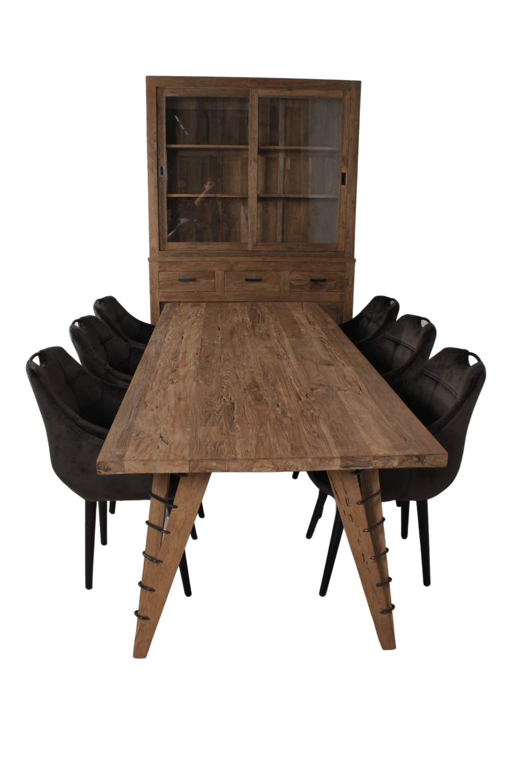 Eetkamertafel vitrine kast en eetkamerstoelen
