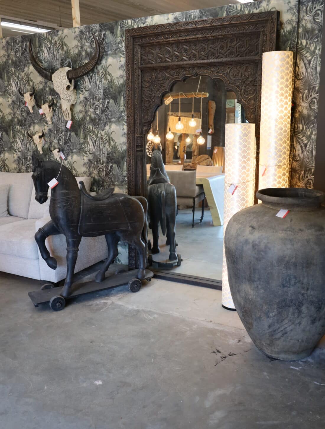 groot zwart houten Paard decoratie