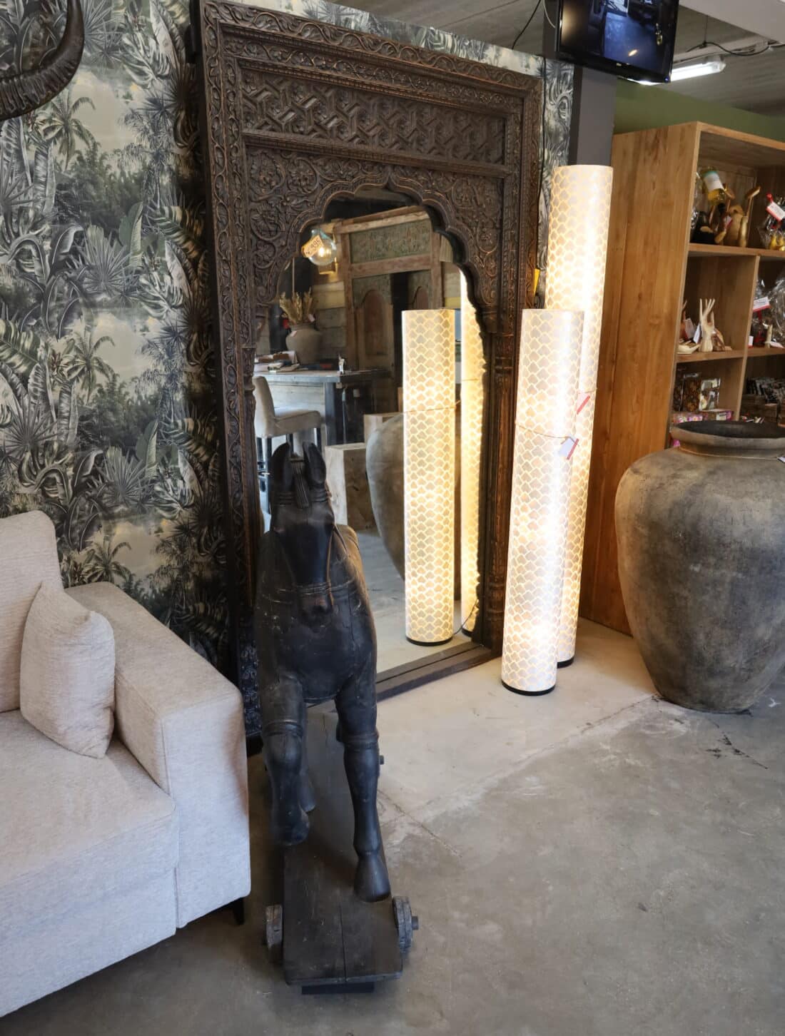 groot zwart houten Paard decoratie