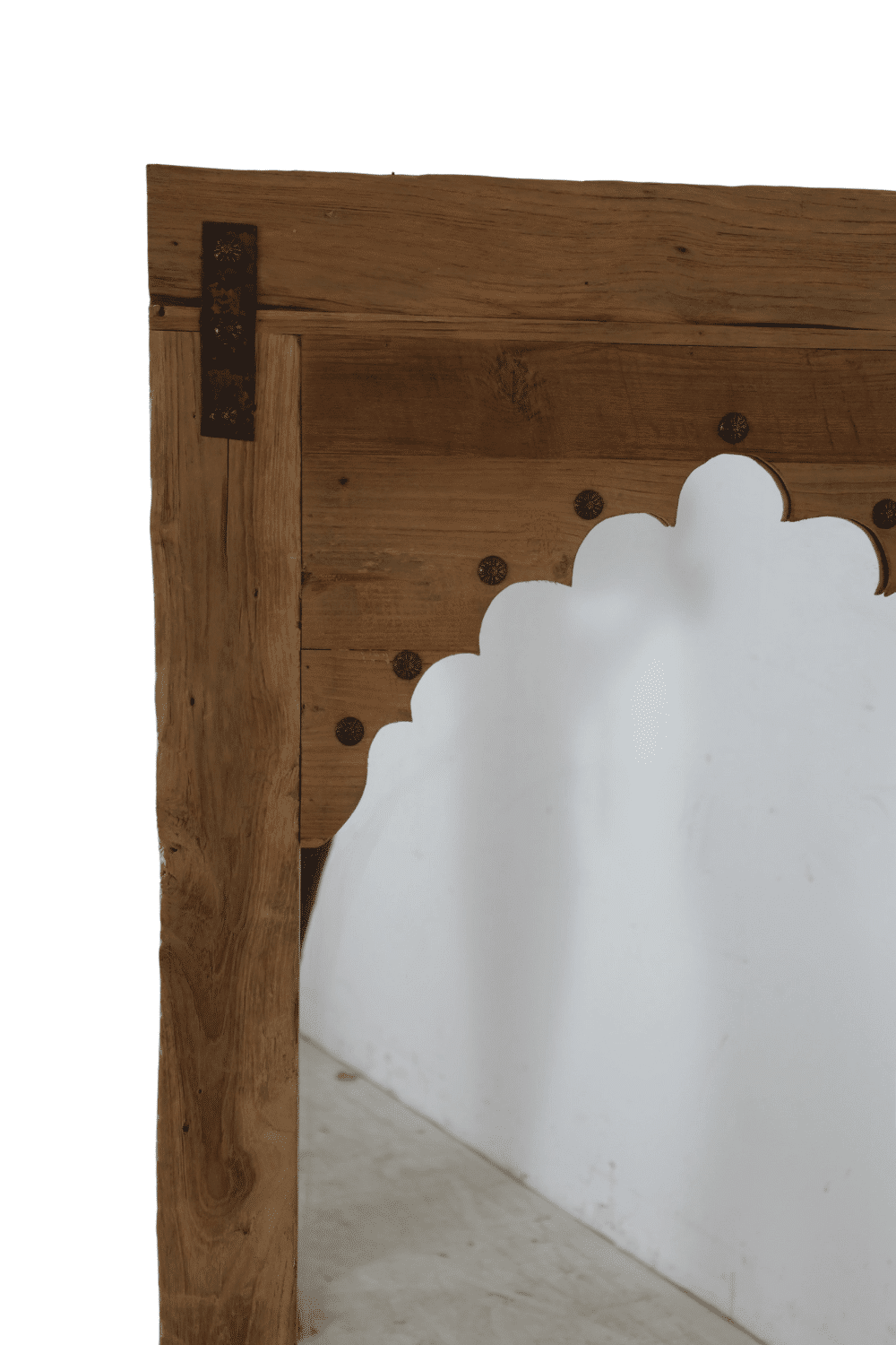 Indische oud teak houten spiegel met metaal deur vorm met boog 77x138cm