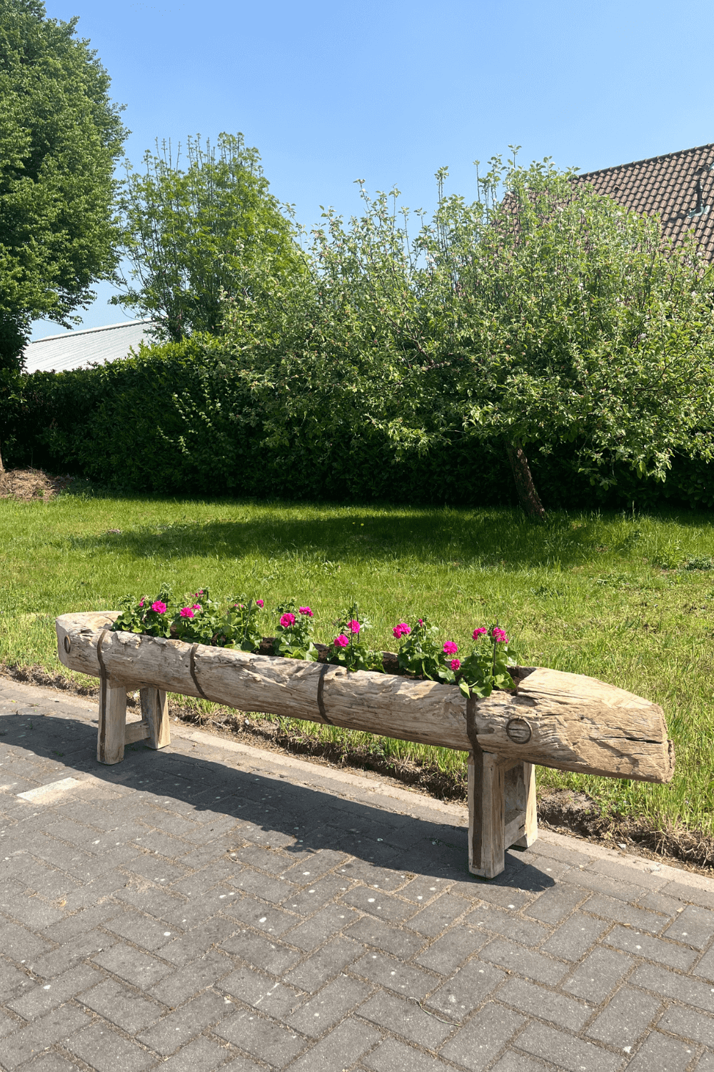 Oude voederbak als plantenbak 260x35x52 cm