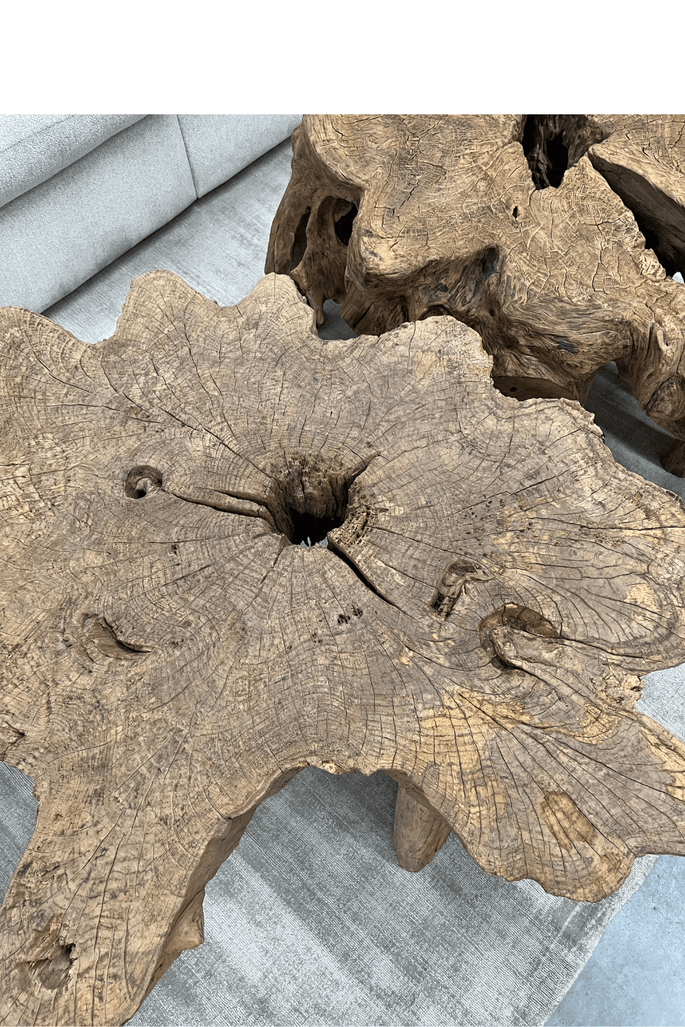 stoere robuuste grove houten salontafel