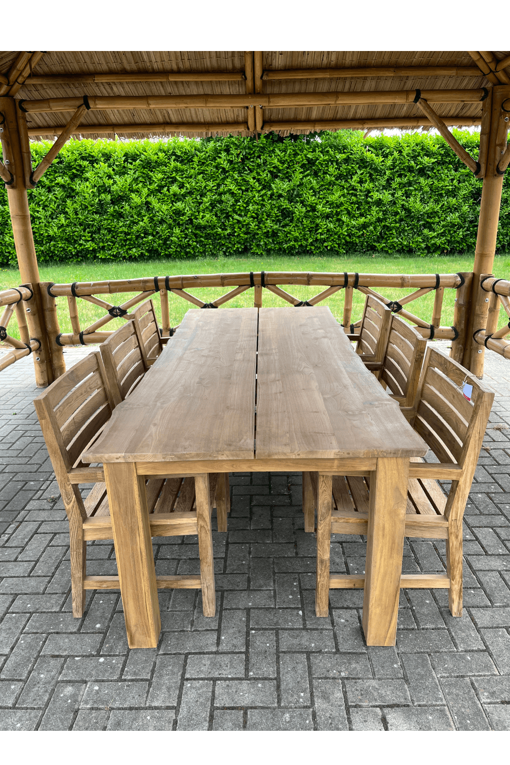 Teak houten tuintafel 240 cm met boomstamkant
