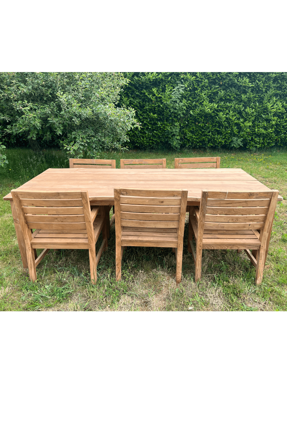Teak houten tuintafel 240 cm met boomstamkant