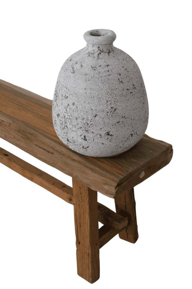 witte tuit vaas met bolling wit met blauwe grijze spikkels