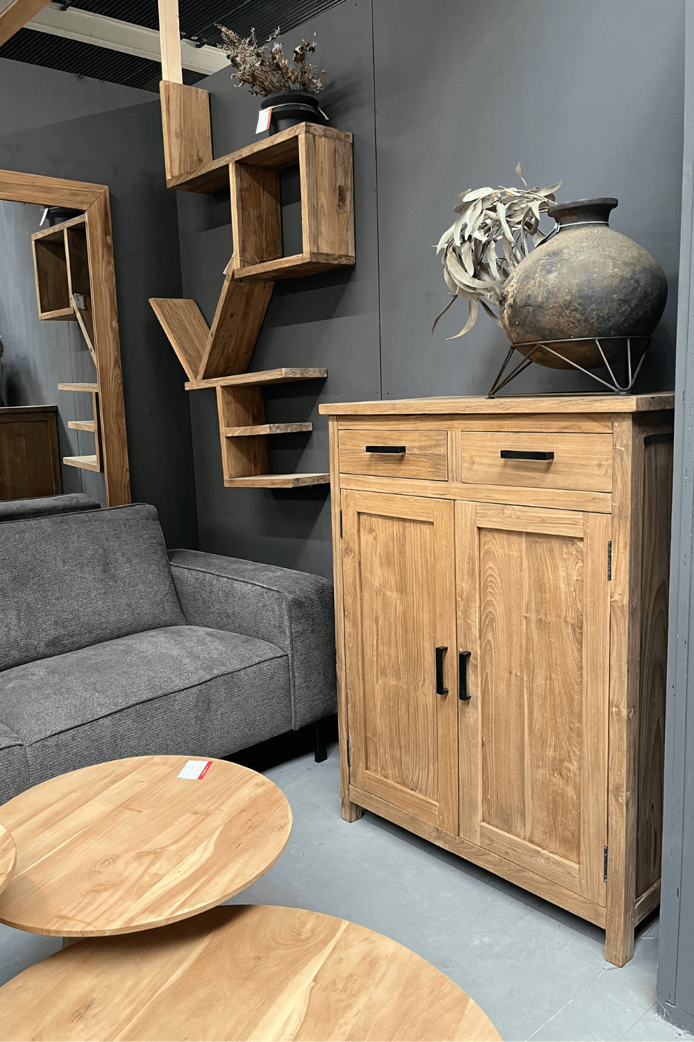 Teak houten meidenkast schoenen kast half hoge kast 90x47x120 cm