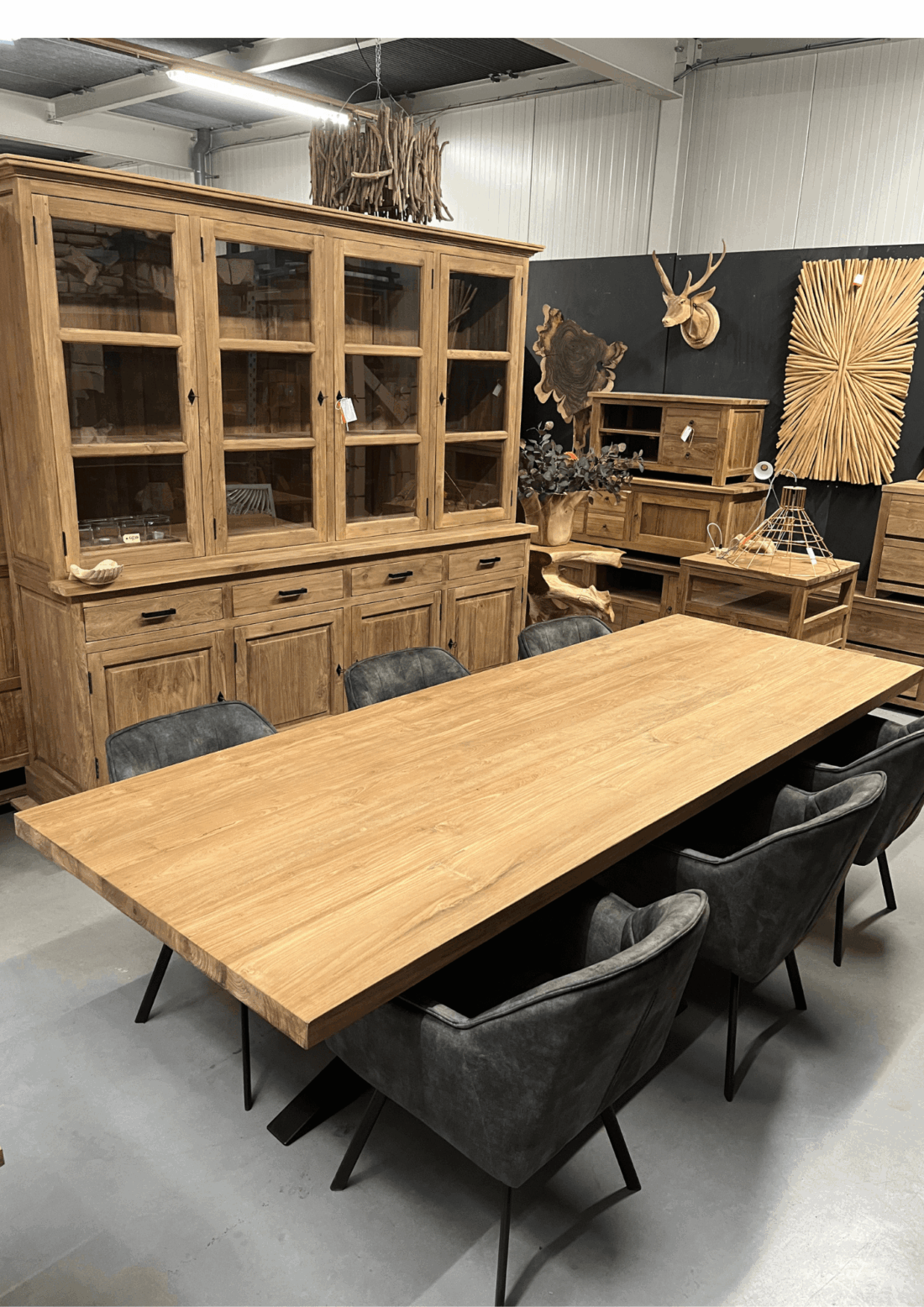 teak houten massieve eettafel met zwart matrix spin poot 280 cm