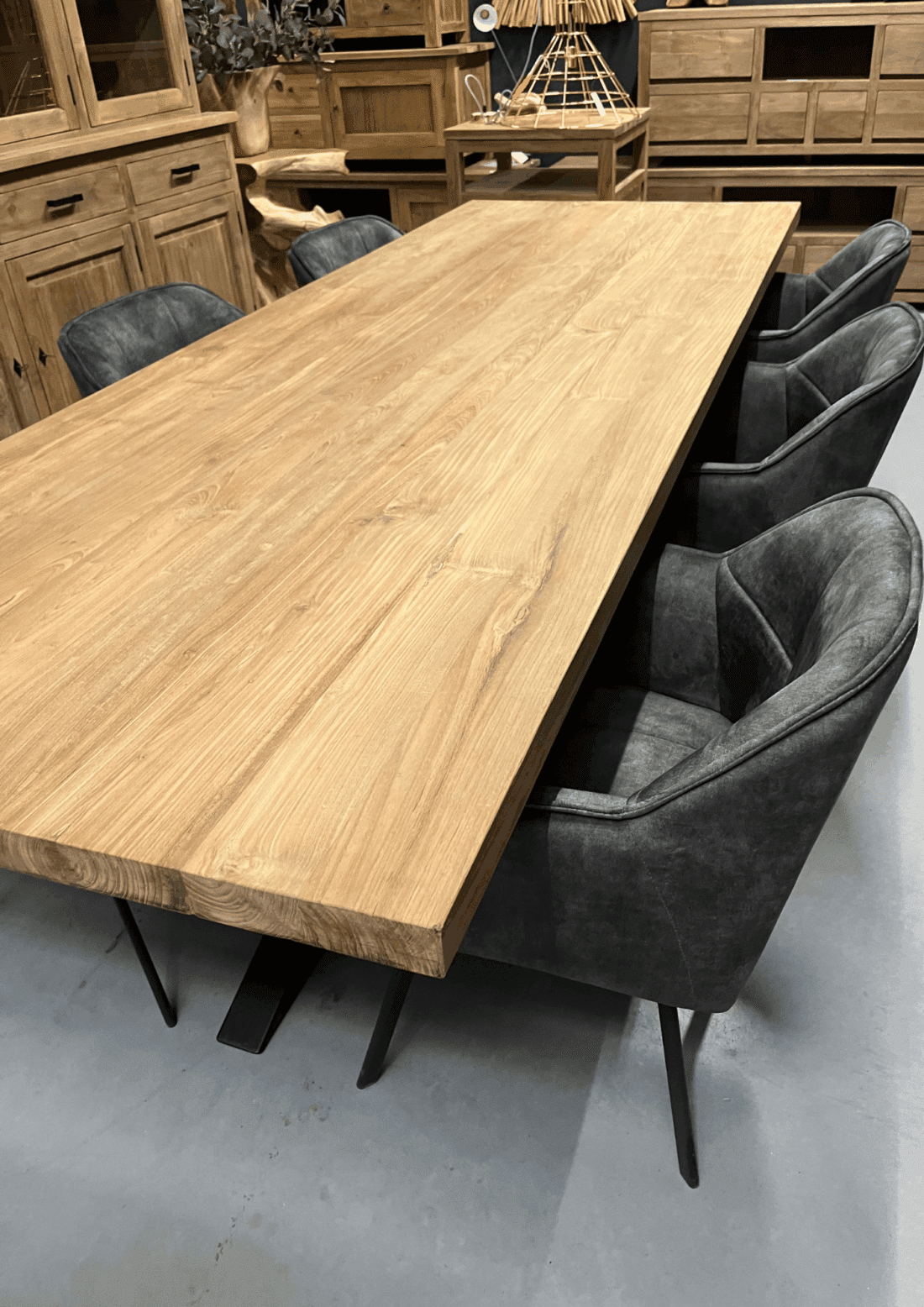 teak houten massieve eettafel met zwart matrix spin poot 280 cm