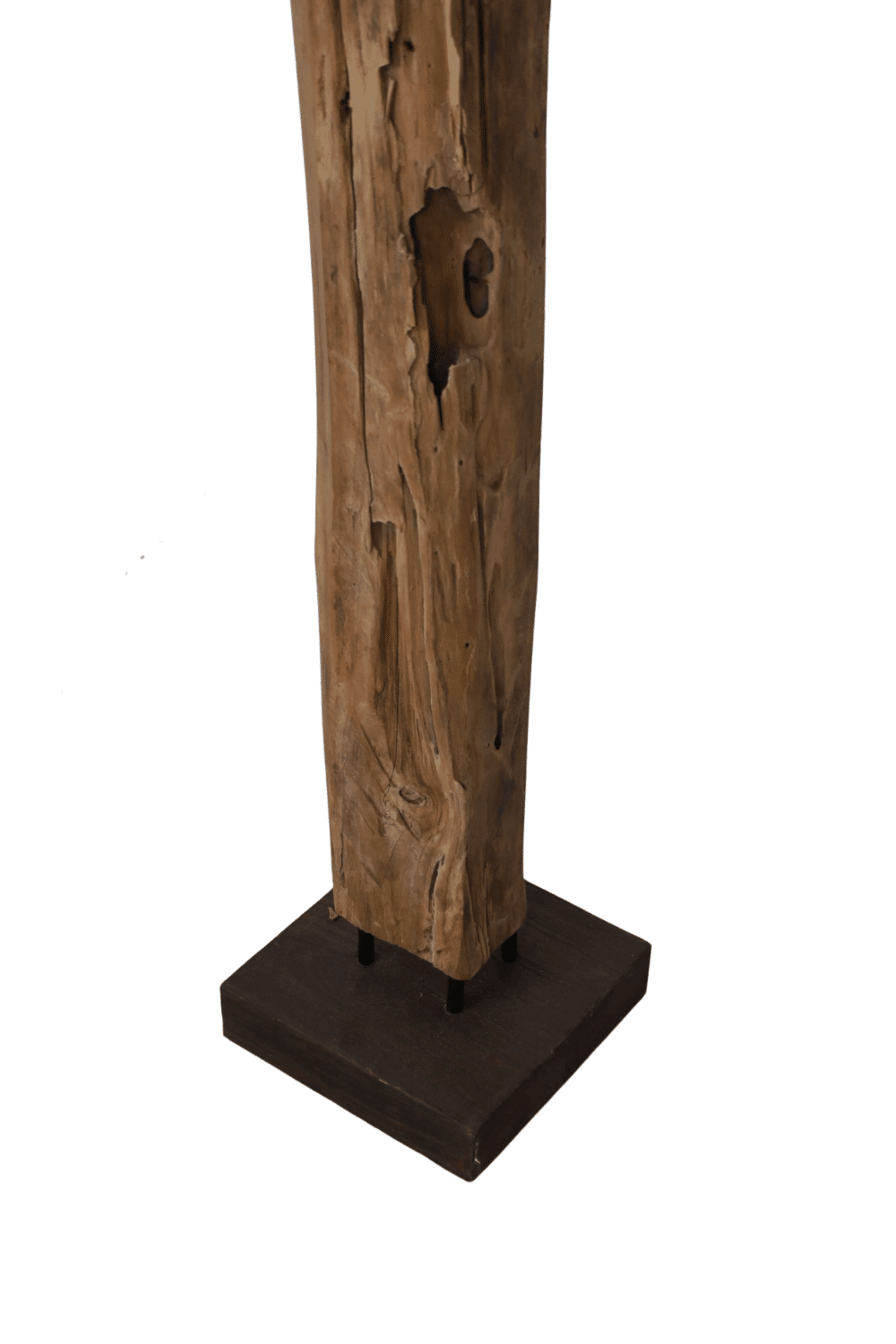teak houten staande lamp van een oude balk met een mooie bijpassende kap