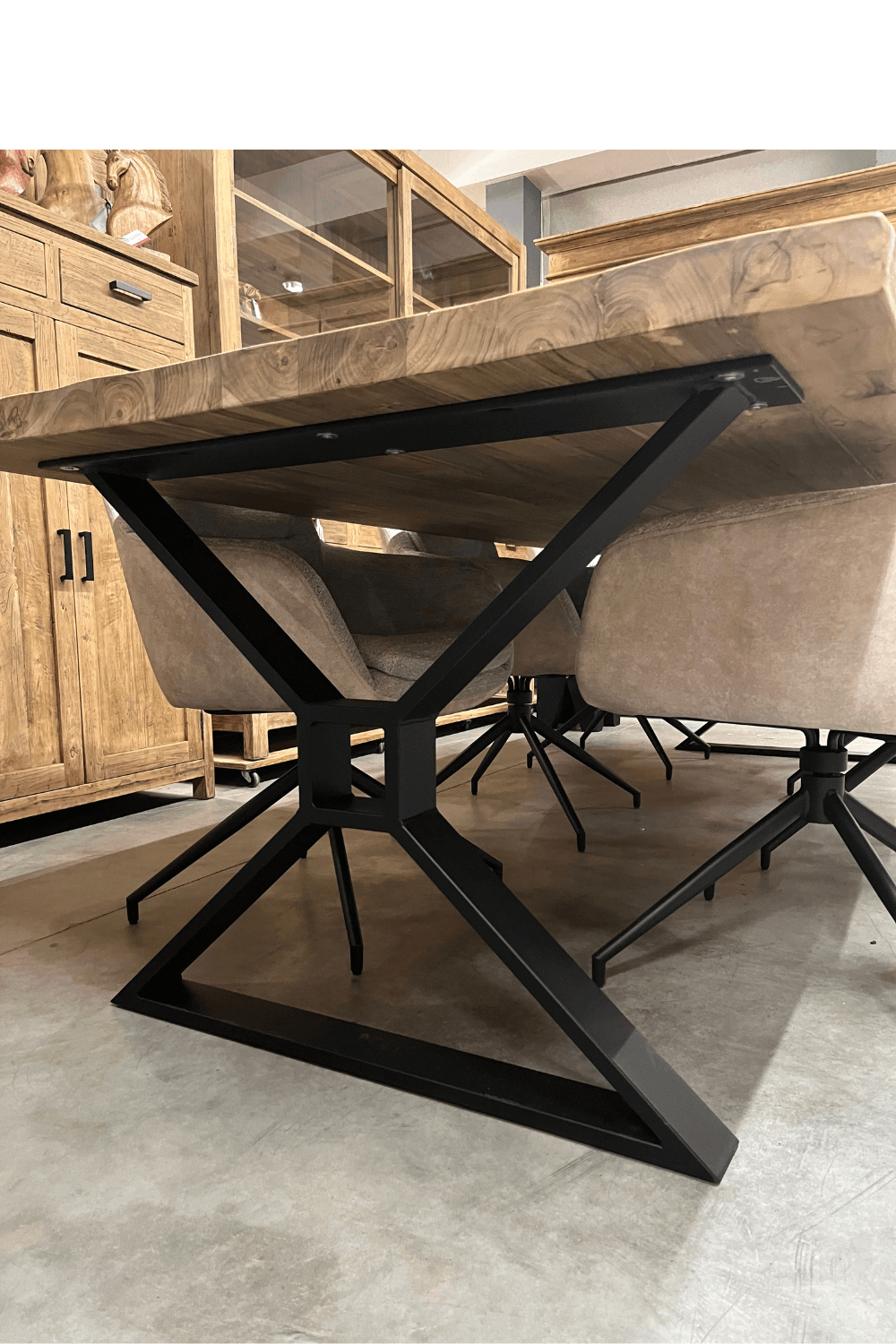 Teakhouten eettafel 300 cm rural met kruis poot