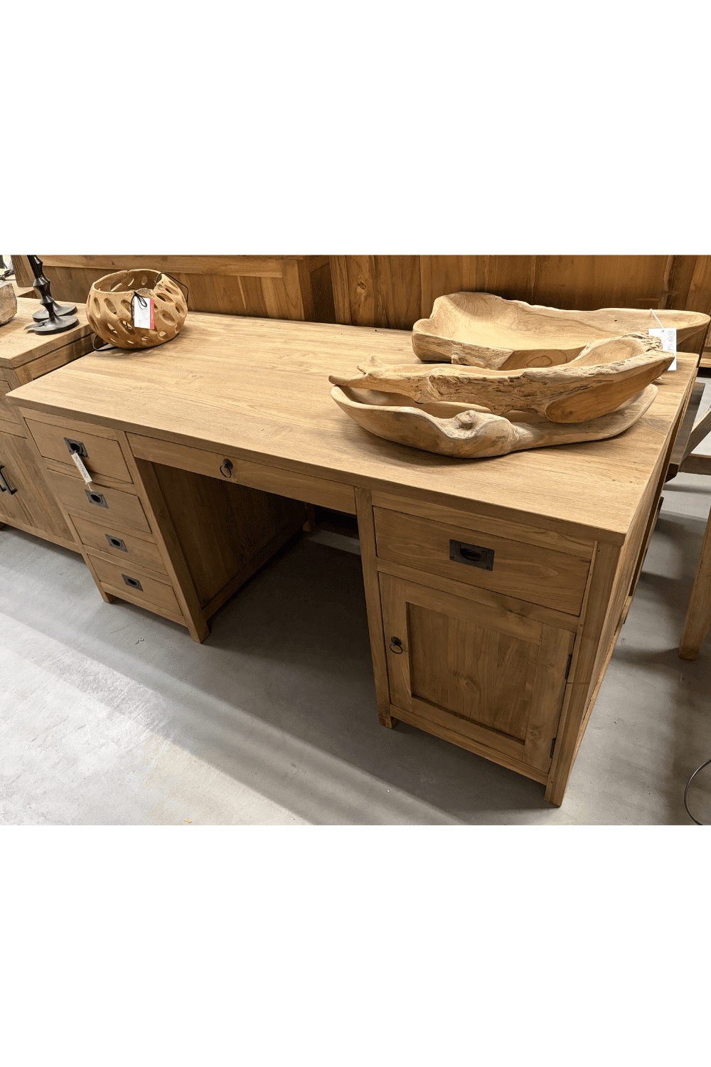 teak houten. bureau 160 cm teak houten. bureau 160 cm