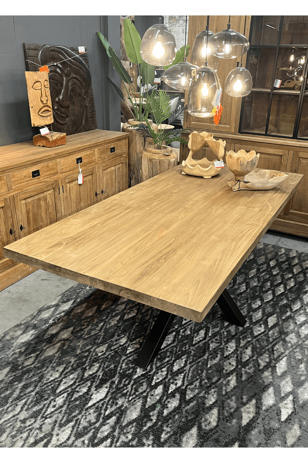 Teak houten tafel 5 cm massief dik met zwart metalen matrix poot 220x100x78 cm