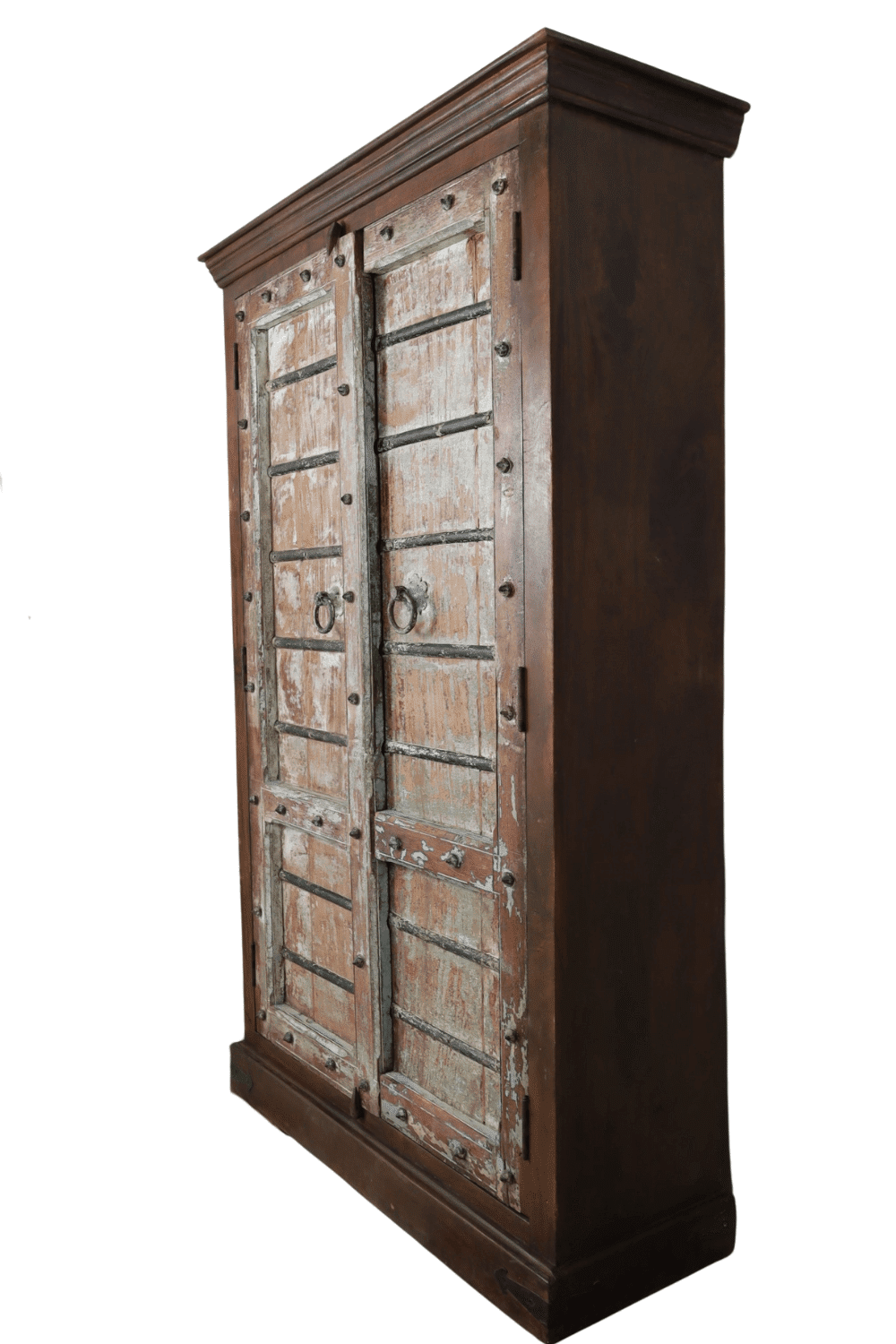 indiase opbergkast met oude deuren gekleurd