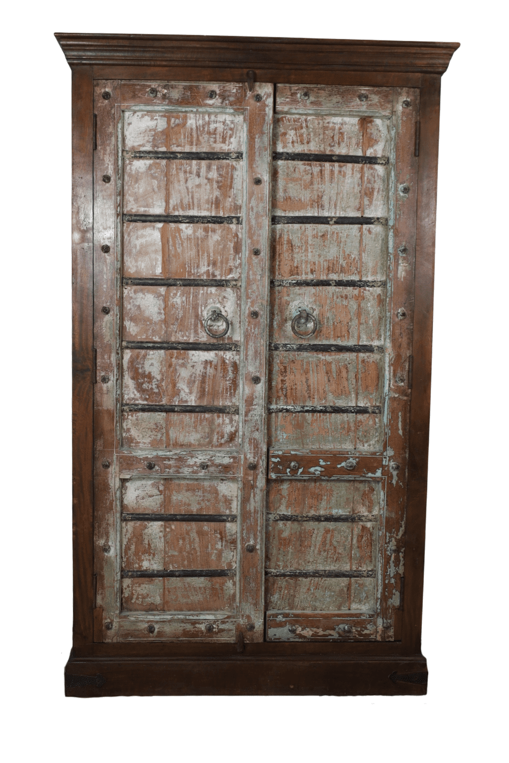 indiase opbergkast met oude deuren gekleurd