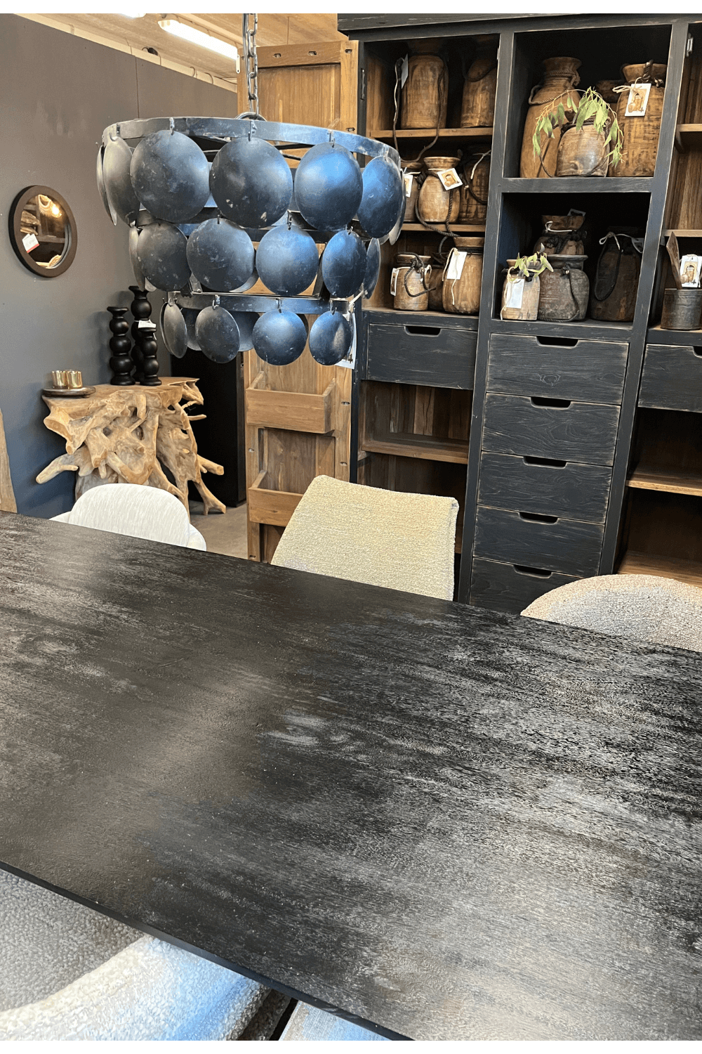 Zwarte mango houten eettafel 220 cm Zwarte mango houten eettafel 220 cm