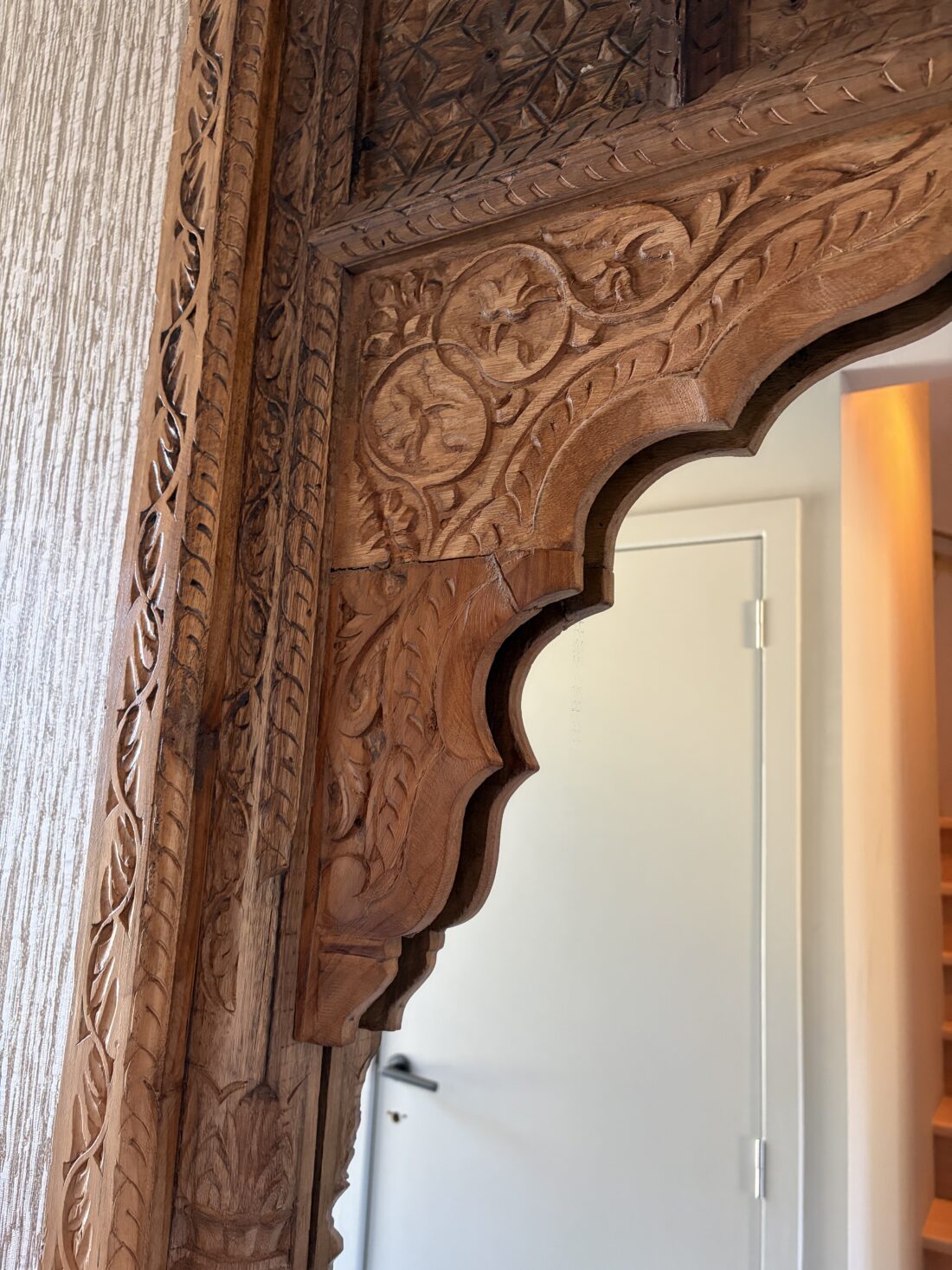 Spiegel uit india teak hout met houtsnijwerk 90x210 cm Spiegel uit india teak hout met houtsnijwerk 90x210 cm