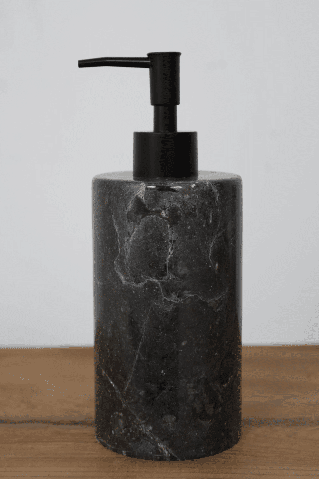 Donker grijs marmer zeeppompje