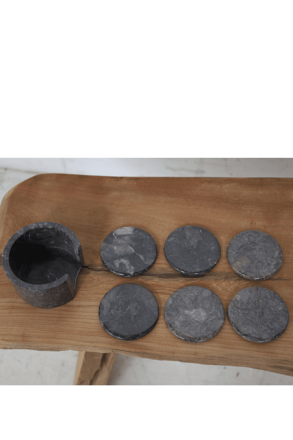 Donker grijze marmere onderzetters met houder