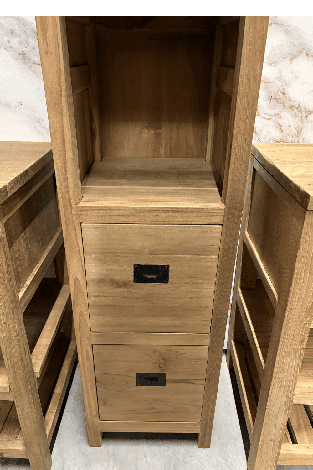 Hoge teak houten badkamer kast voor handdoeken open bc1 rec