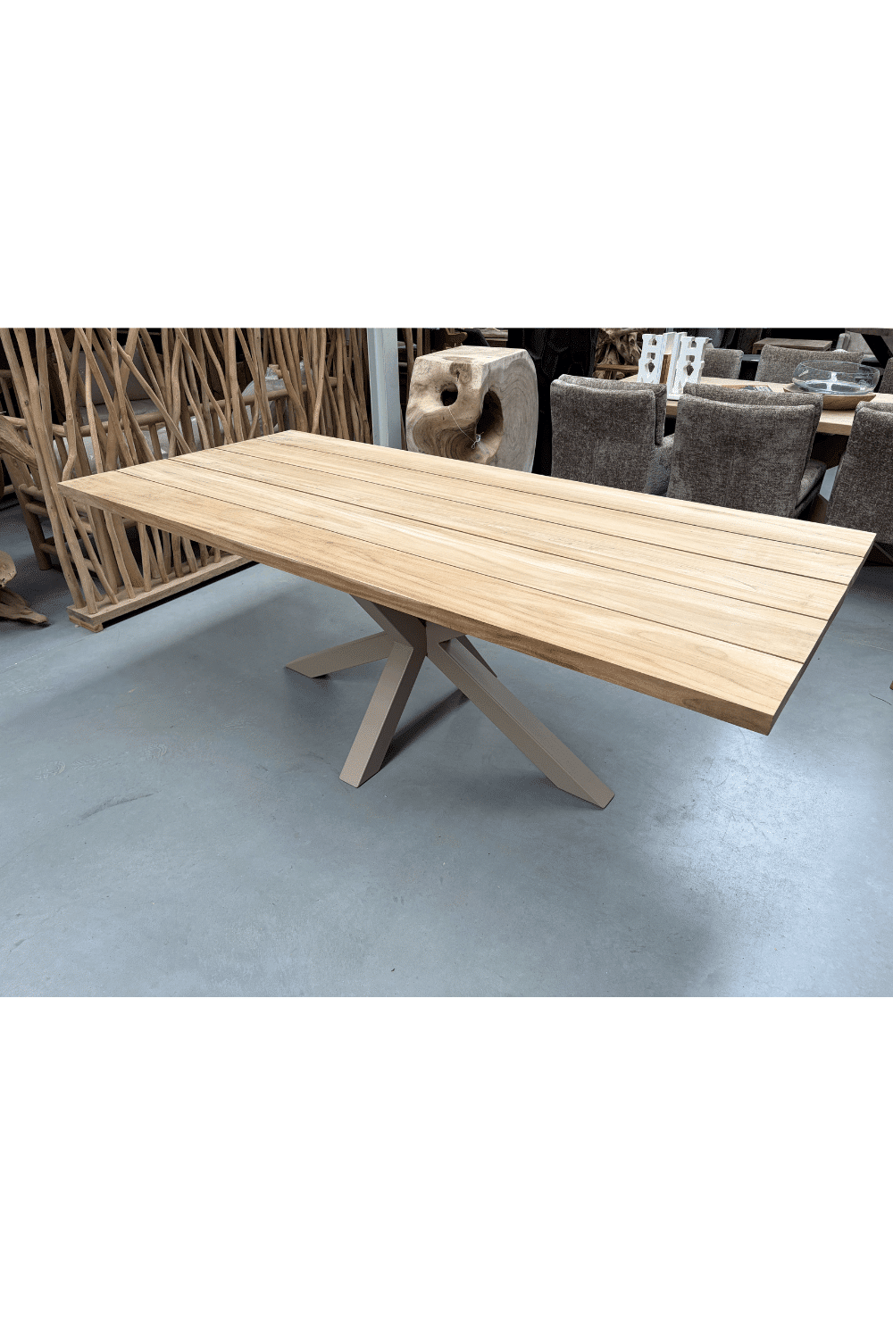 Teak houten tuintafel met beige matrix poot 220 x100x77 cm