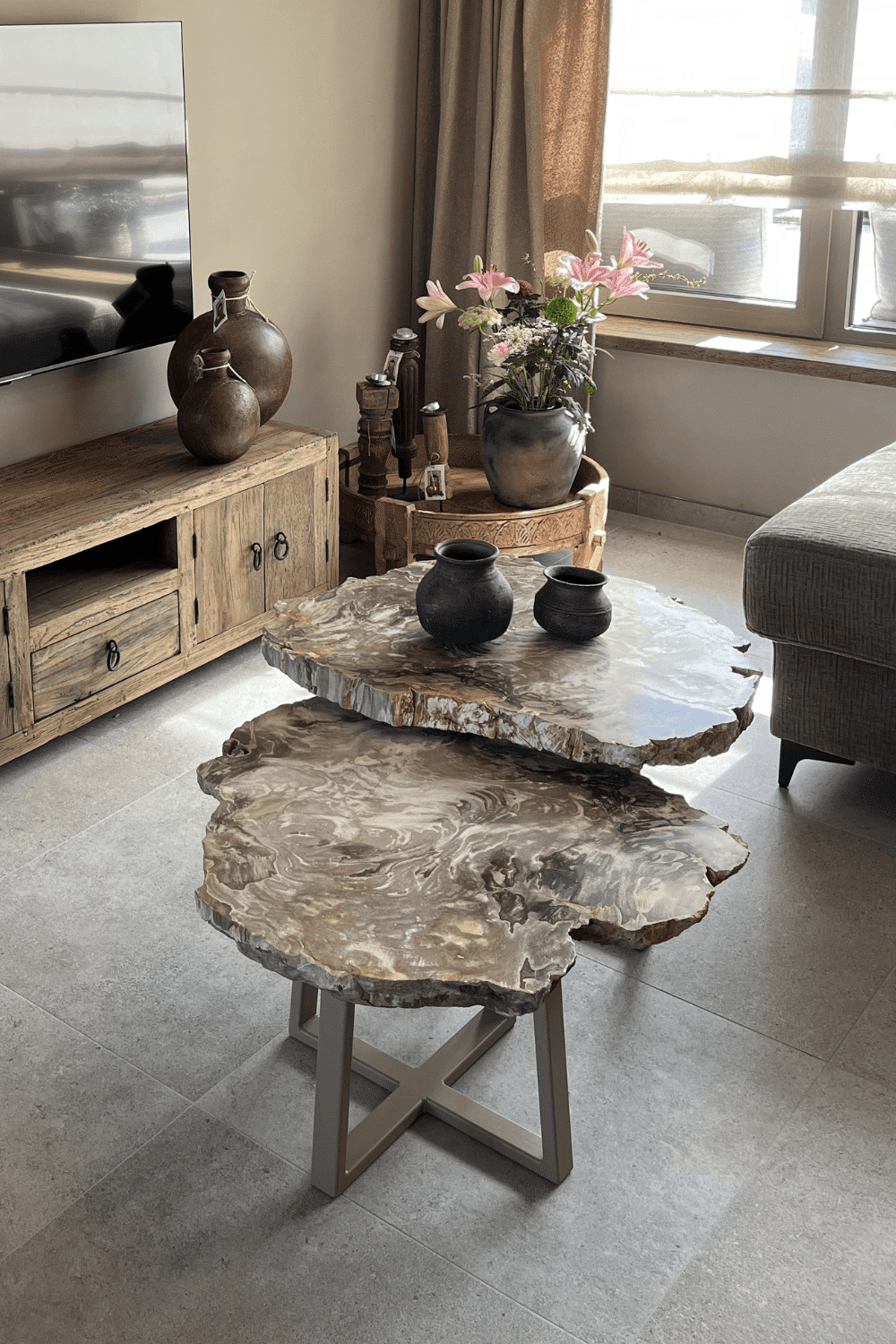 Versteend houten salontafel set met beige poot