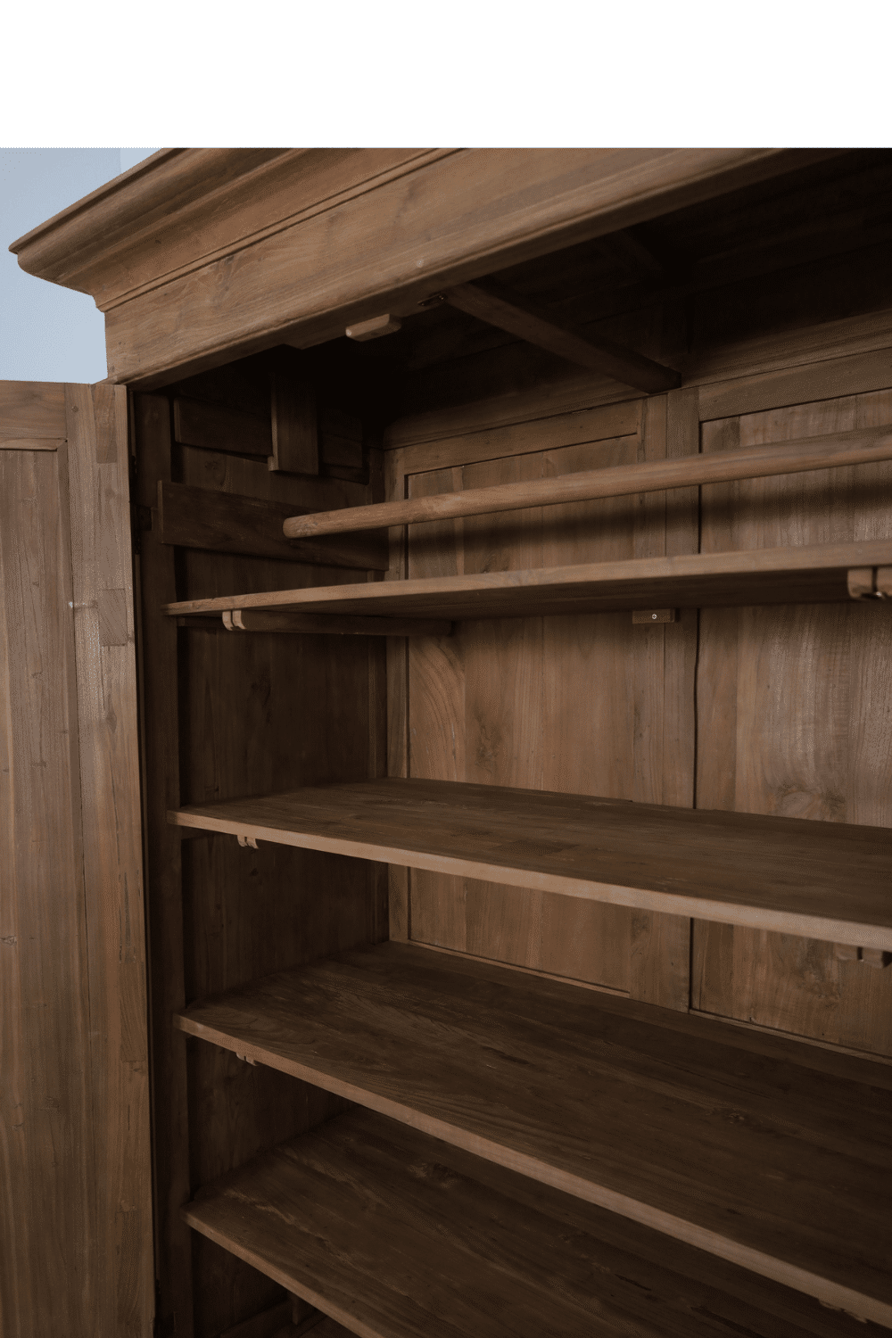 Teak houten kledingkast 140x67x210cm