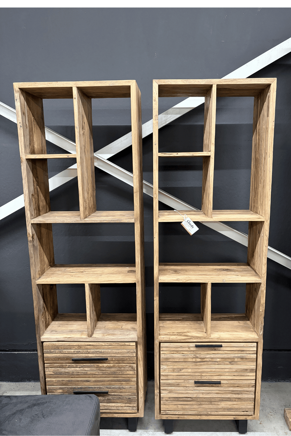 Teak houten open smalle vakkenkast 61x30x203 cm