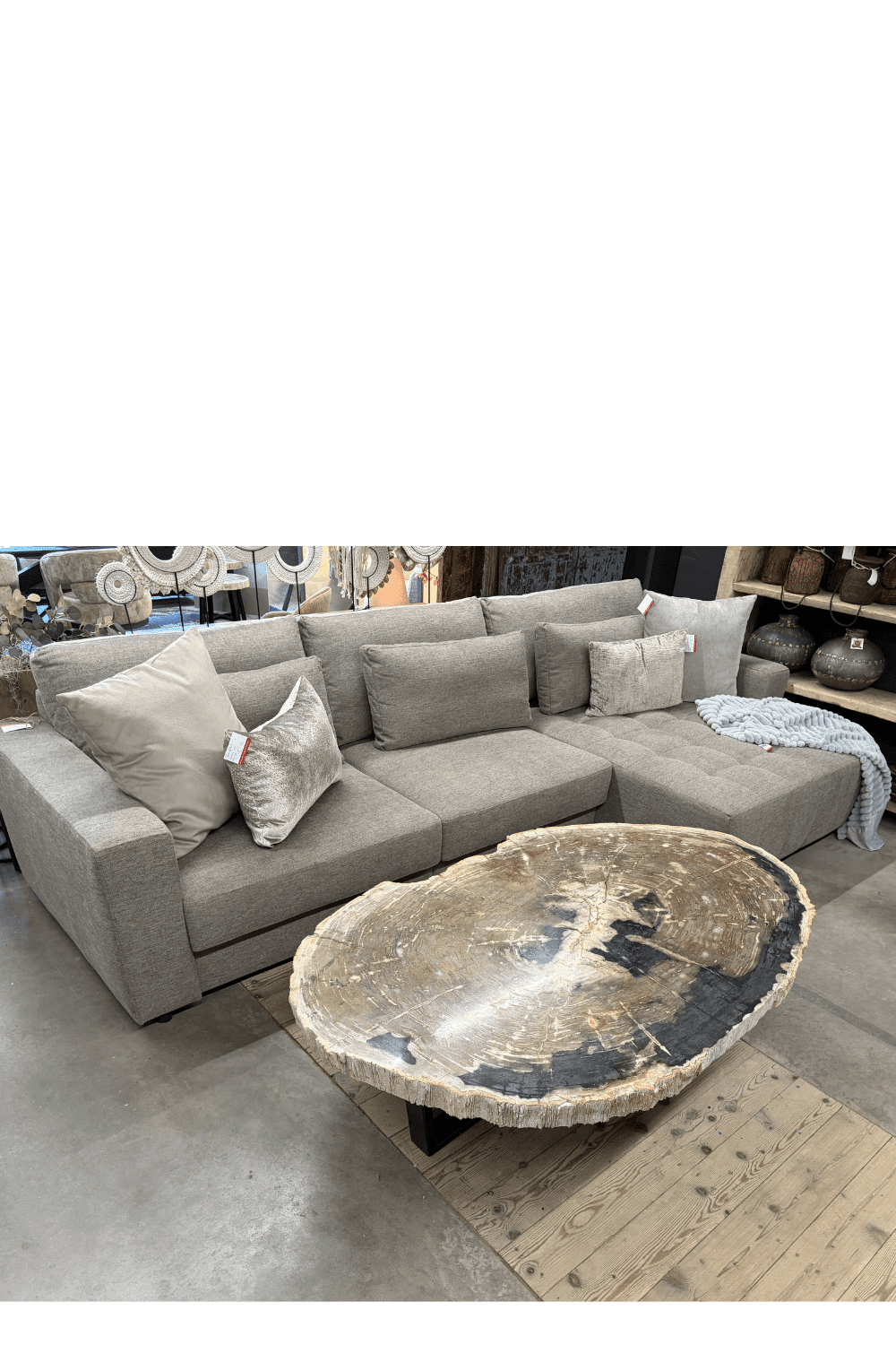 Luxe versteend houten grote salontafel 174 x 109x 8 cm