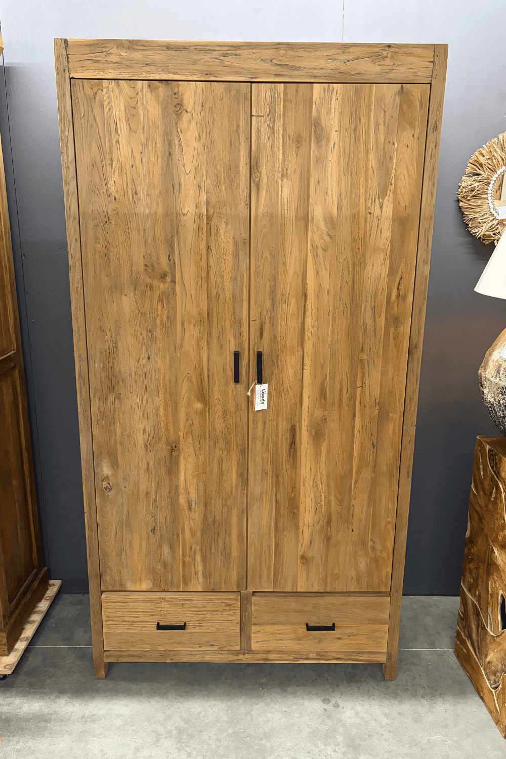 teak houten opbergkast met 2 deuren en 4 lades 110x50x210 cm Brc 71 teak houten opbergkast met 2 deuren en 4 lades 110x50x210 cm Brc 71