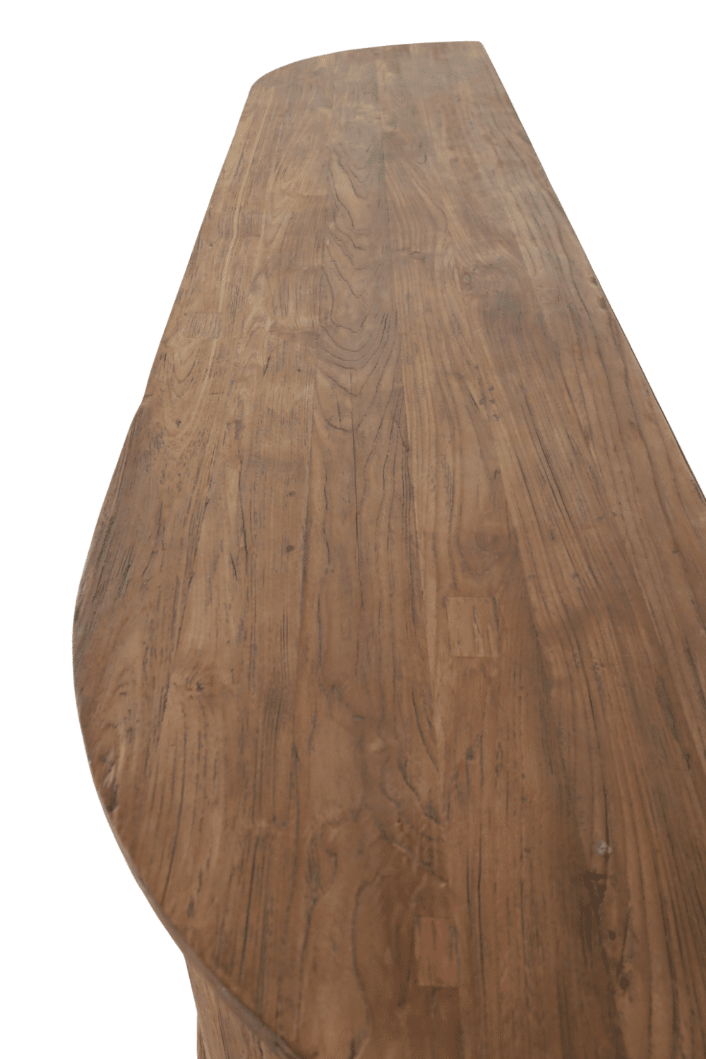 Warm houten dressoir met natuurlijke decoratie Warm houten dressoir met natuurlijke decoratie