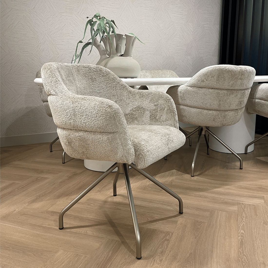 Sfeerbeeld eetkamerstoel bij Eigenstijl Wonen Sfeerbeeld eetkamerstoel bij Eigenstijl Wonen