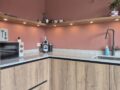 Eiken wandplank in een Hoekopstelling | Dimbare LED