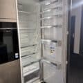 Showroomkeuken In Eiken Zand Met Betonlook Werkblad Showroomkeuken In Eiken Zand Met Betonlook Werkblad