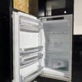 Showroomkeuken In Eiken Zand Met Betonlook Werkblad