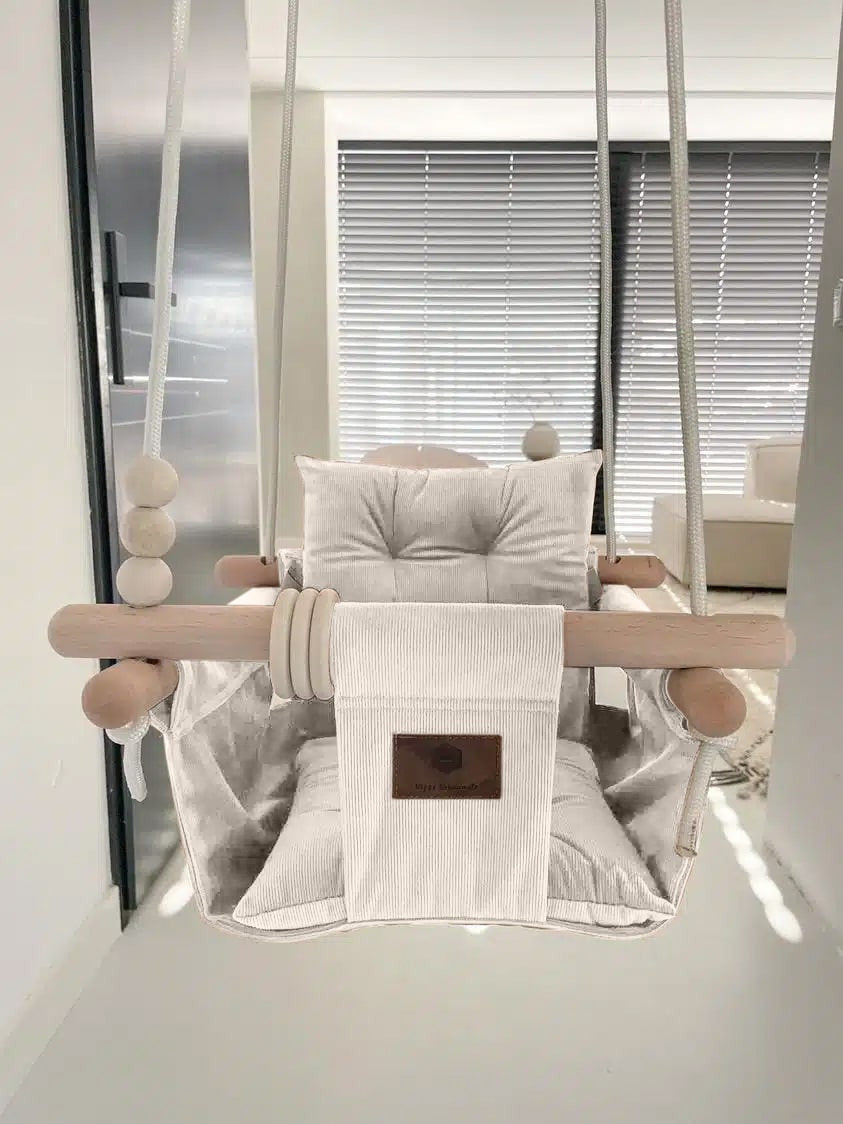 Schommel Romy Ribstof Beige