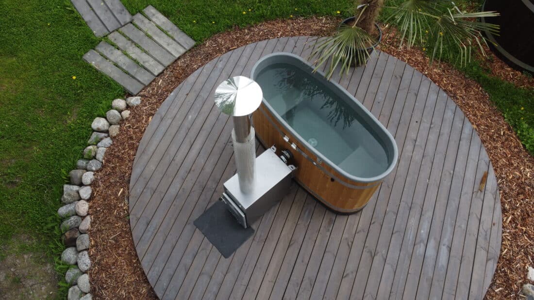 Hottub Kirami Tiny Houtgestookt