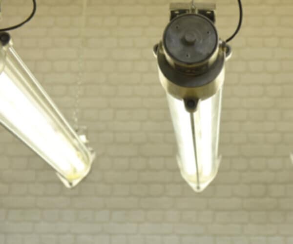 Fluoreszierende Esstischlampe mit LED-Röhren
