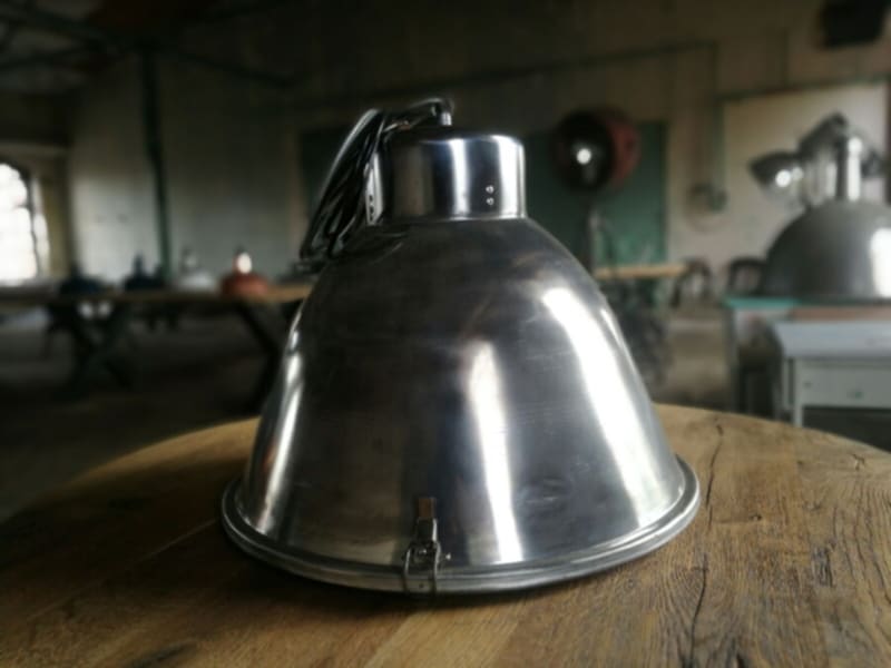Industrial lamp polished