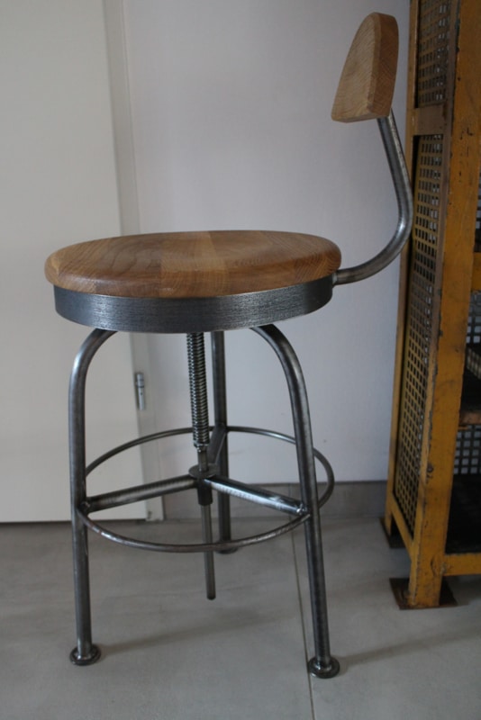 Industrial stool adjustable in height with backrest